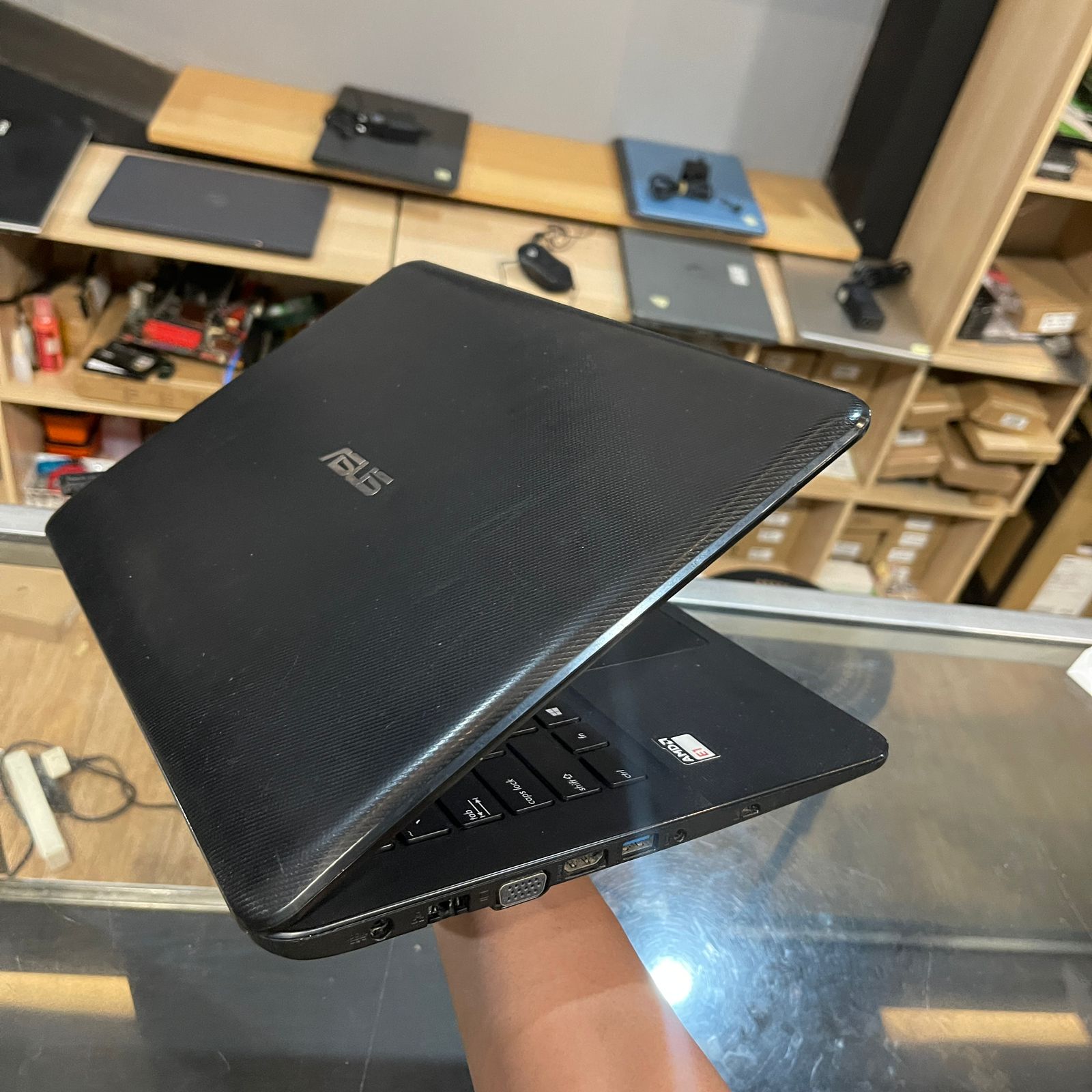 alt